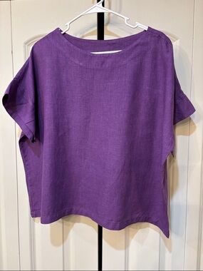 ***Bryn Walker size medium, vibrant purple short sleeve box top